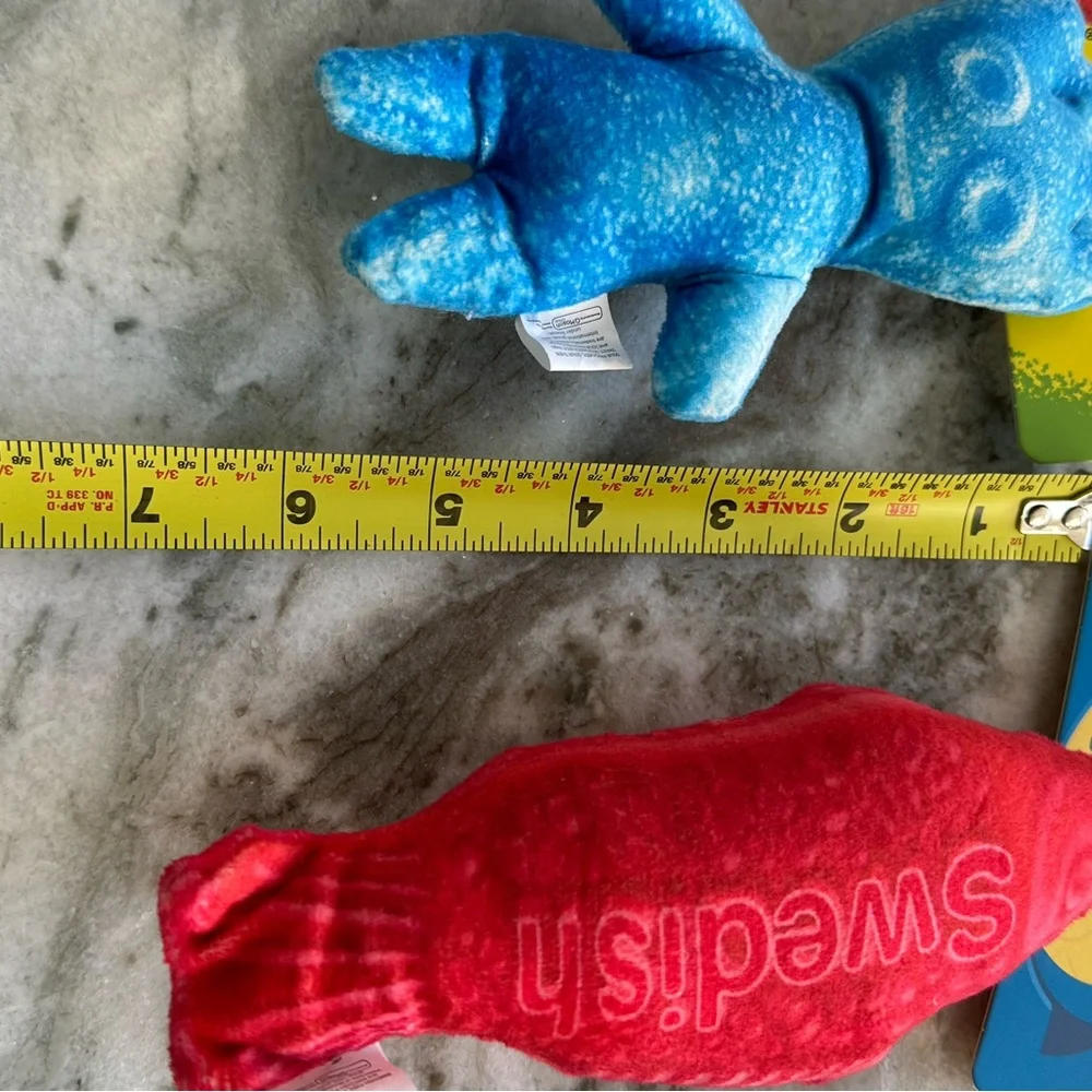 Cat or small dog, plush crinkle noise toys